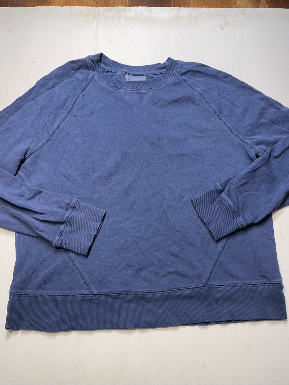 Universal Thread Women Navy Blue Pullover Distressed Sweatshirt Crew Neck Sz S